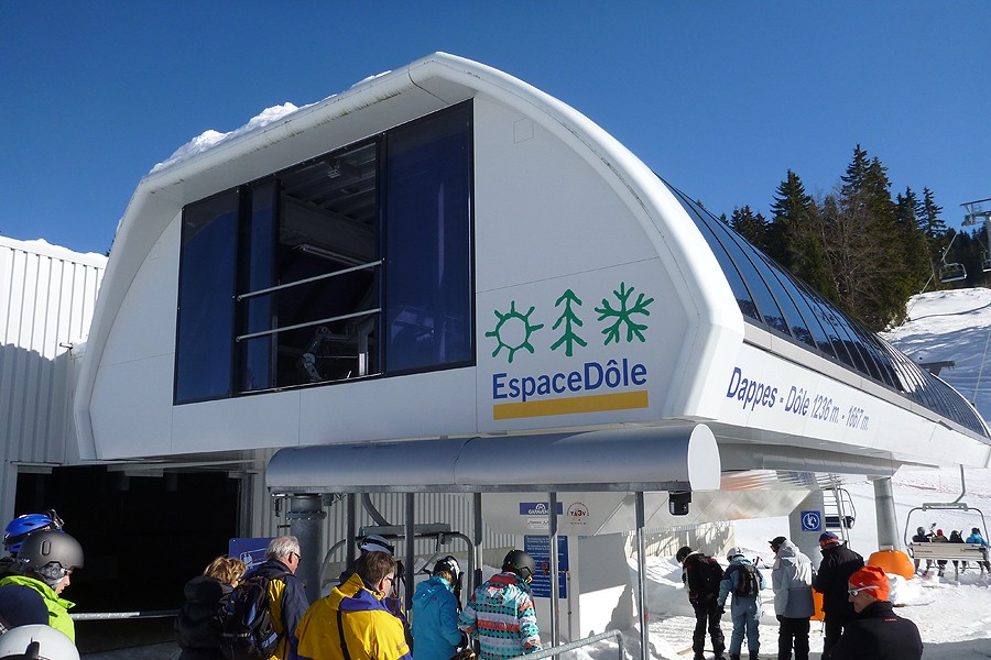 La station de ski - Jura sur Léman La Dôle : Skiez face au Mont Blanc